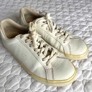 Veja Esplar Leather Sneakers in White Women's Size 8